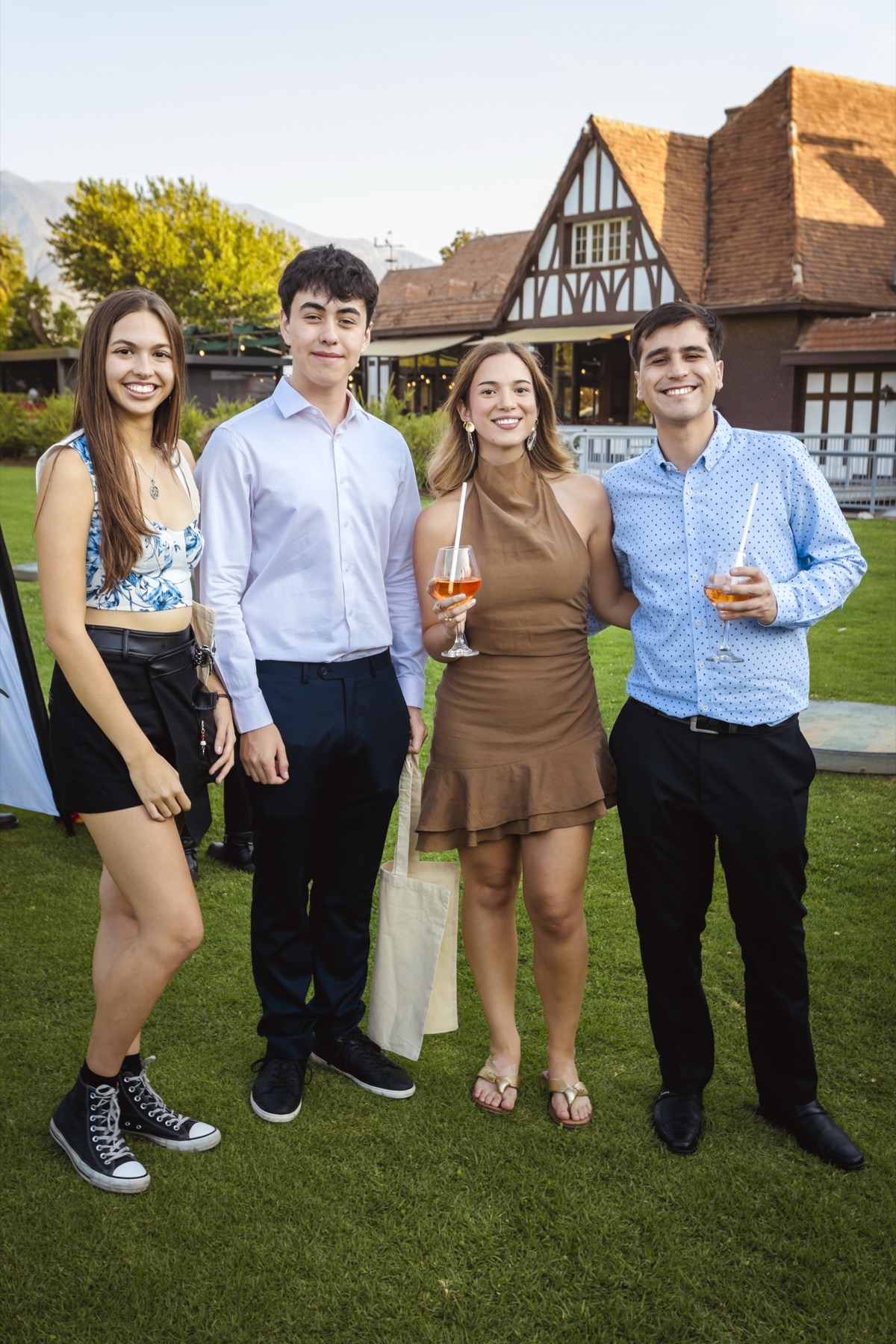 Grupo de alumnos con Puntaje Máximo PAES 2026 de Preuniversitario Gauss en la ceremonia