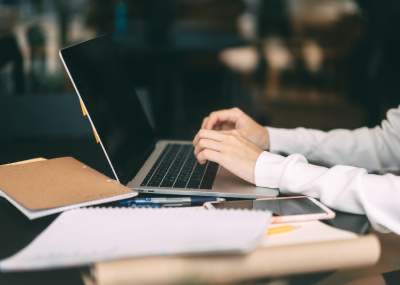 El Vacanudo — ¿Cómo evita la modalidad online que el estudiante se sienta solo en su preparación? (2026)